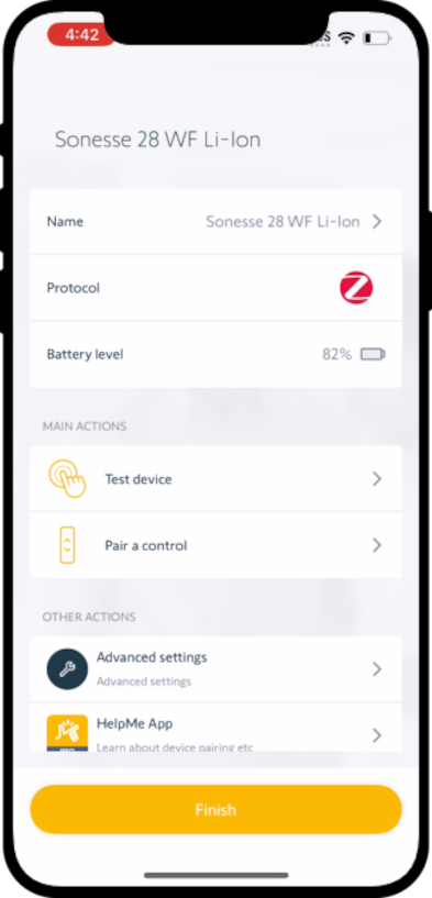 Settings menu of a shade showing 'Battery level' and 'Advanced settings'.